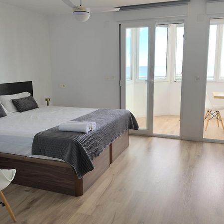 Lujoso Apartamento En Primera Linea De Playa Alicante Exteriér fotografie