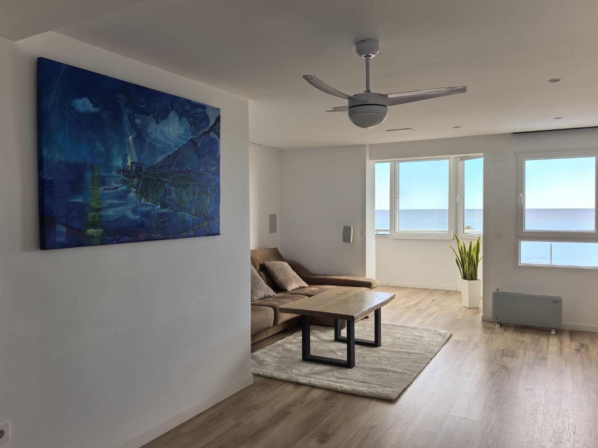 Lujoso Apartamento En Primera Linea De Playa Alicante Exteriér fotografie