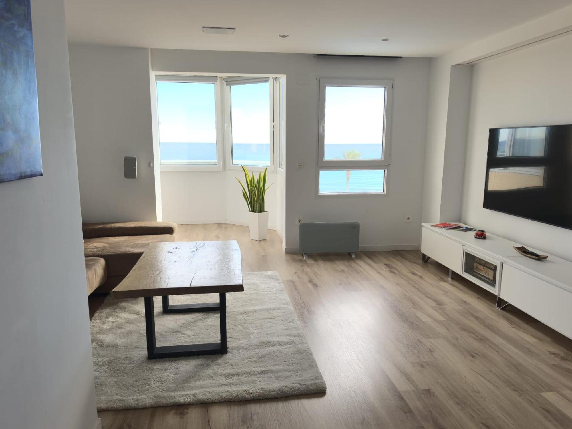Lujoso Apartamento En Primera Linea De Playa Alicante Exteriér fotografie